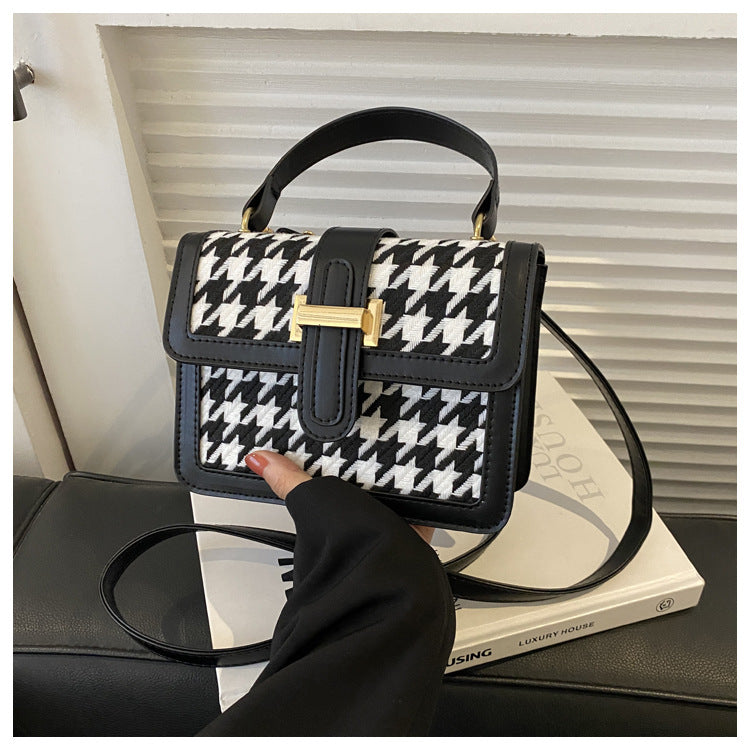 Chic Houndstooth Handbag
